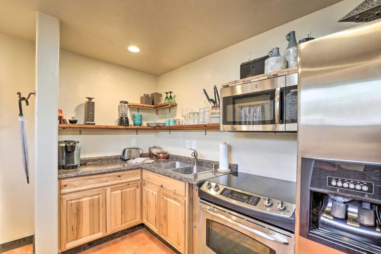 Villa Pet-Friendly Tucson Casita Shared Hot Tub And Porch Esterno foto